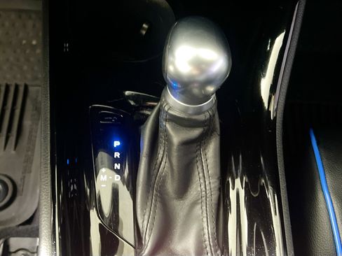 Used 2019 Toyota C-HR XLE image 24