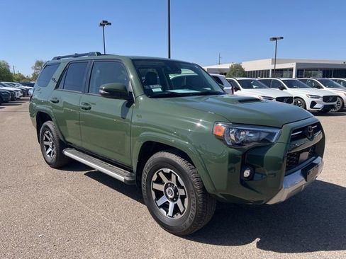 Used 2022 Toyota 4Runner TRD Off-Road Premium AWD/4WD image 1