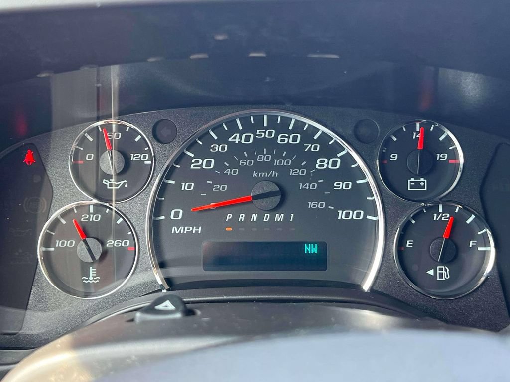 Used 2022 Chevrolet Express 2500 w/ Driver Convenience Package RWD image 22