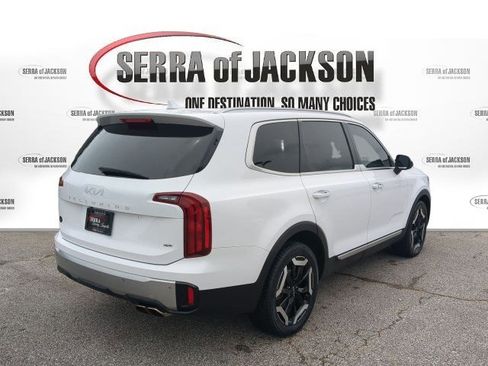 Certified 2023 Kia Telluride S w/ S Sunroof Package AWD/4WD image 7