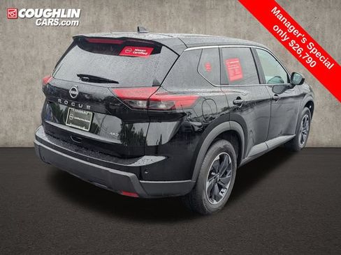Certified 2026 Nissan Rogue SV AWD/4WD image 8