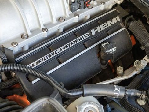 Used 2023 Dodge Challenger SRT Hellcat image 17