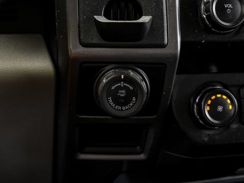 Used 2020 Ford F150 XLT w/ Equipment Group 302A Luxury RWD image 24