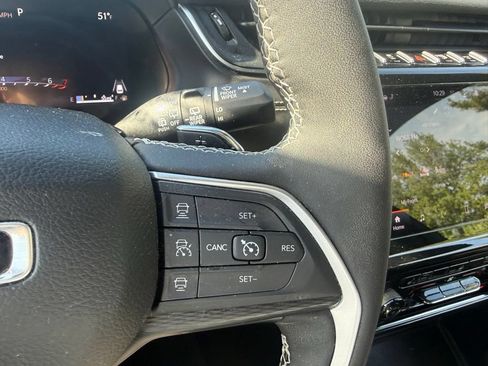 Used 2024 Jeep Grand Cherokee Altitude AWD/4WD image 16
