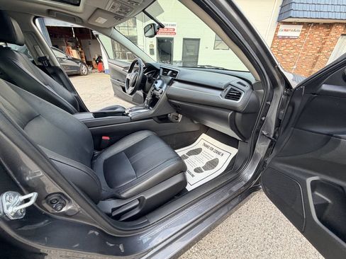 Used 2018 Honda Civic EX-L image 14