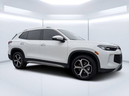New 2026 Volkswagen Tiguan SE AWD/4WD image 1