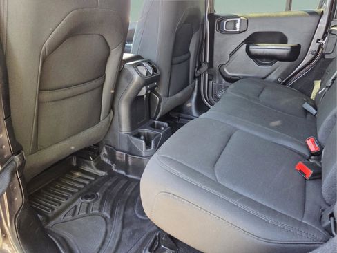 Used 2021 Jeep Wrangler Unlimited Sport AWD/4WD image 26