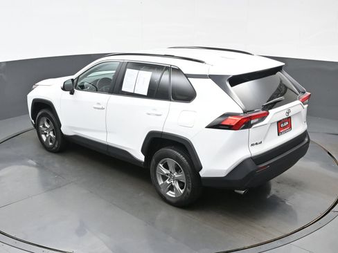 Used 2024 Toyota RAV4 XLE FWD image 38