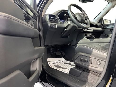 Used 2025 Honda Pilot Elite image 8