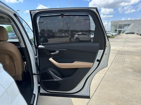 Certified 2025 Audi Q7 2.0T Premium Plus w/ Premium Plus Package image 29