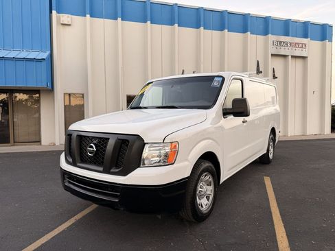 Used 2012 Nissan NV 2500 S w/ Side Curtain Airbag Pkg image 3