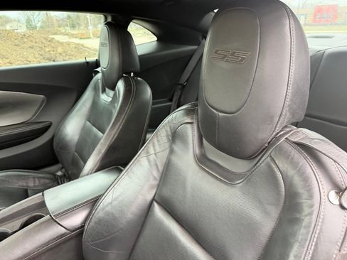 Used 2011 Chevrolet Camaro SS w/ RS Package image 4