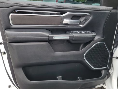 Used 2020 RAM 1500 Laramie w/ Sport Appearance Package AWD/4WD image 10
