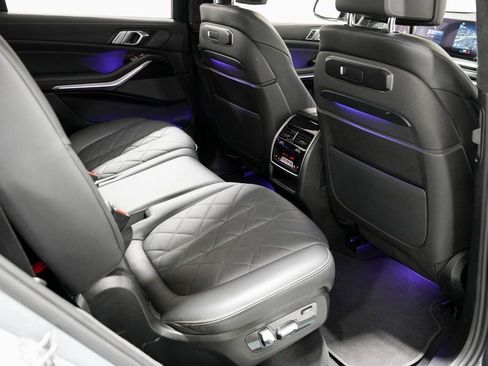 Used 2023 BMW X7 xDrive40i w/ Executive Package image 31