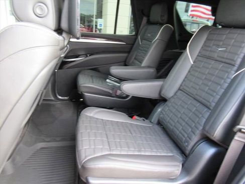 Certified 2026 Cadillac Escalade Platinum Sport w/ LPO, ONYX Package image 31