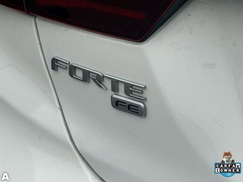 Used 2023 Kia Forte LX image 11