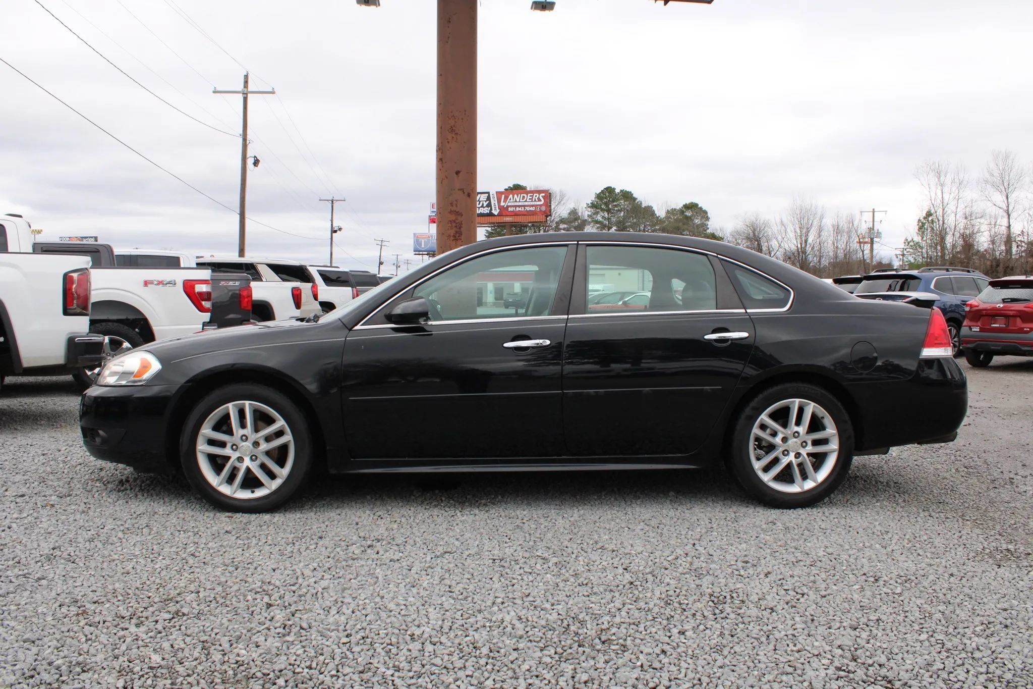 Used 2016 Chevrolet Impala LTZ FWD image 2