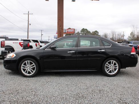 Used 2016 Chevrolet Impala LTZ FWD image 2