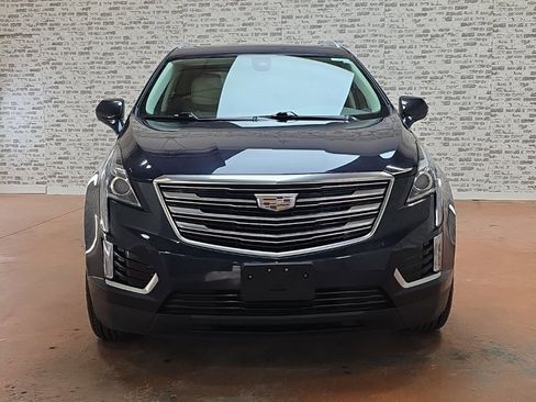 Used 2017 Cadillac XT5 Luxury w/ Driver Awareness Package image 2