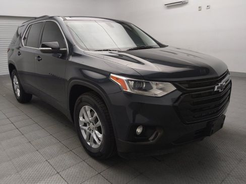 Used 2021 Chevrolet Traverse LT FWD image 13