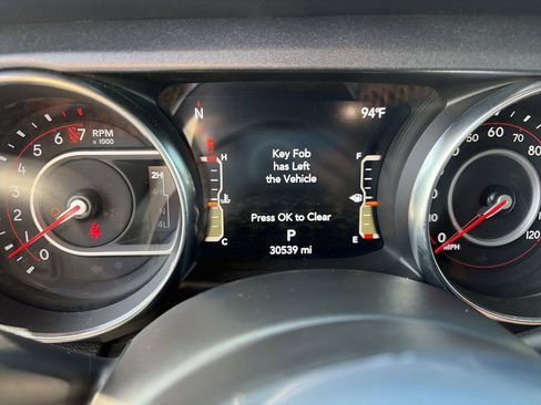 Used 2022 Jeep Gladiator Mojave w/ Auxiliary Switch Group AWD/4WD image 33