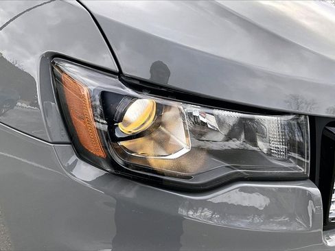 Used 2020 Jeep Grand Cherokee Altitude image 30