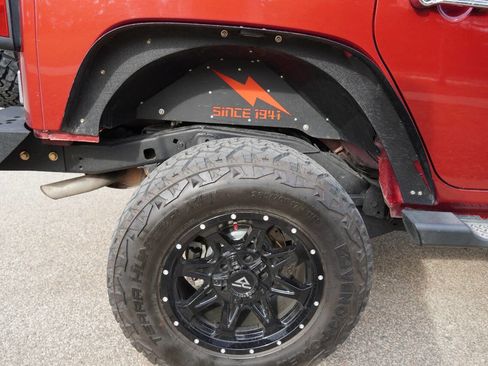 Used 2013 Jeep Wrangler Unlimited Sahara w/ Connectivity Group AWD/4WD image 32