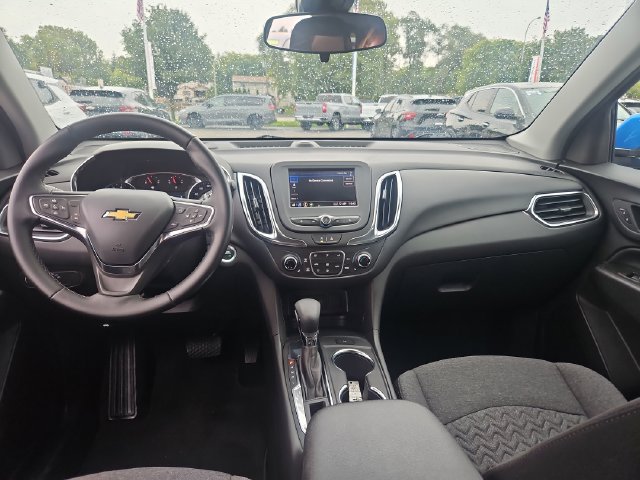 Used 2024 Chevrolet Equinox LT FWD image 12