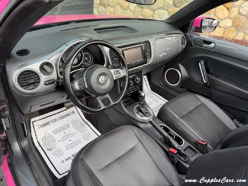 Used 2015 Volkswagen Beetle 1.8T FWD image 5