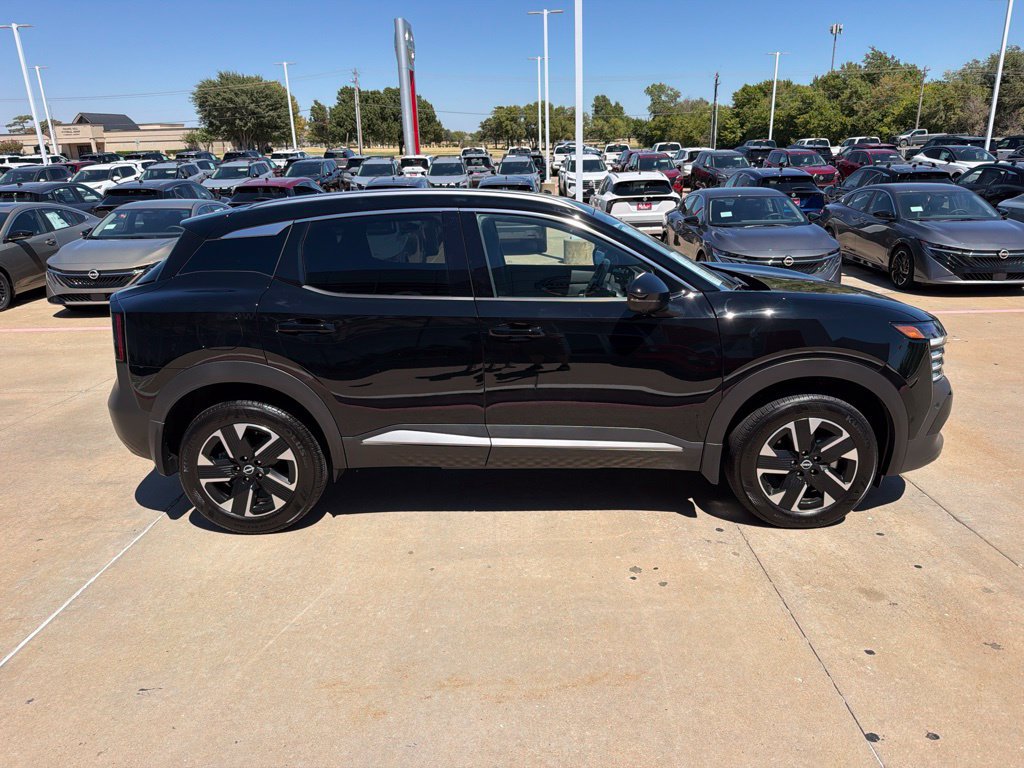 Used 2026 Nissan Kicks SR FWD image 6