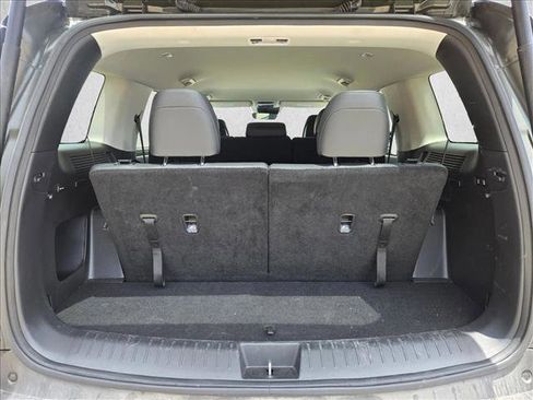 Used 2025 Hyundai Santa Fe SEL FWD image 6