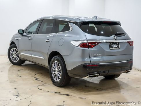 Used 2024 Buick Enclave Premium image 10