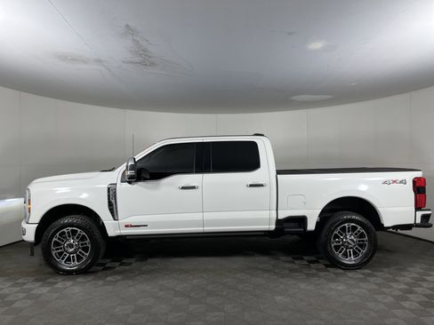 Used 2026 Ford F350 Platinum w/ Platinum Plus Package image 3