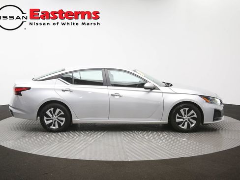Used 2023 Nissan Altima 2.5 S FWD image 44