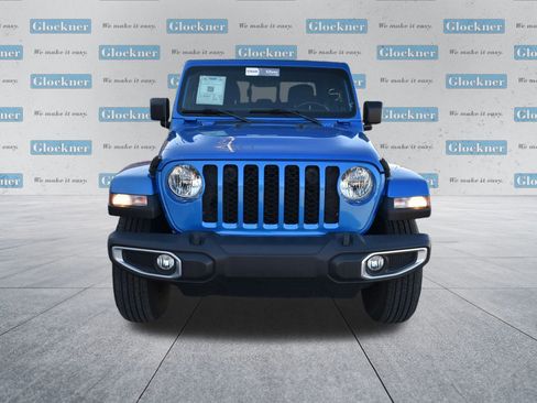 Used 2021 Jeep Gladiator Sport image 2