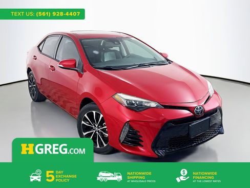 Used 2017 Toyota Corolla XSE image 1