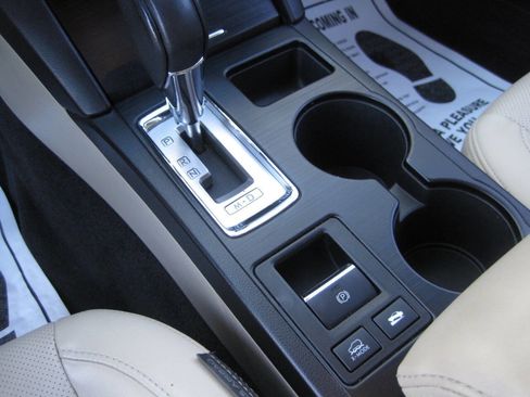 Used 2015 Subaru Outback 2.5i Limited image 40