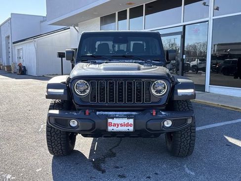 New 2026 Jeep Gladiator Rubicon w/ Safety Group AWD/4WD image 4