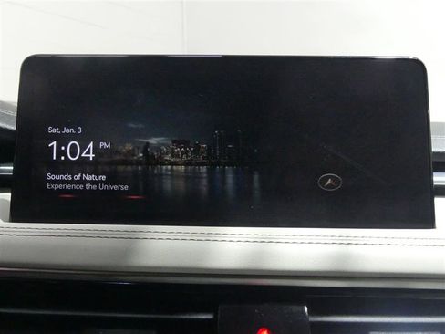 Used 2025 Genesis G70 2.5T image 36