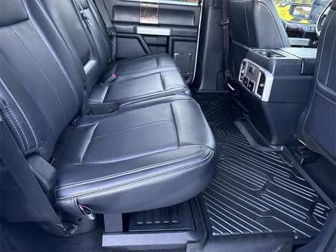 Used 2022 Ford F250 Lariat image 16