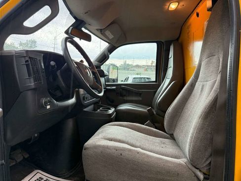 Used 2019 GMC Savana 3500 Extended w/ Driver Convenience Package image 14