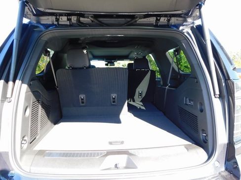 New 2026 Chevrolet Suburban Z71 w/ Comfort Package image 28