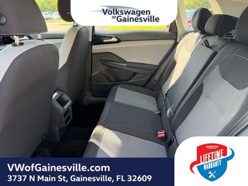 Certified 2024 Volkswagen Taos S FWD image 11