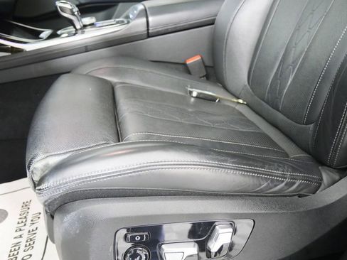 Used 2021 BMW X7 xDrive40i w/ Executive Package image 10