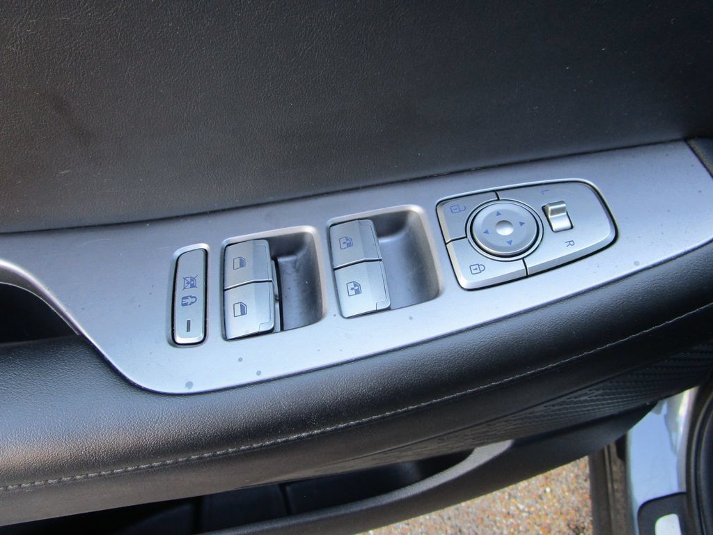 Used 2024 Hyundai Palisade Limited FWD image 27