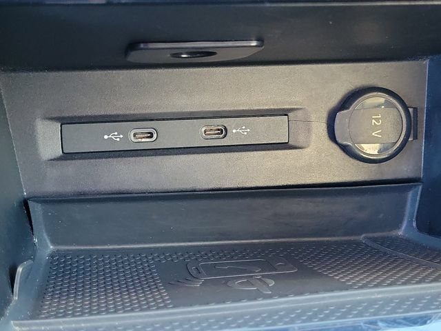 Certified 2024 Volkswagen Taos SE FWD image 26