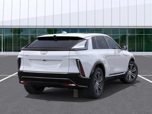 Used 2026 Cadillac Lyriq Luxury RWD image 36