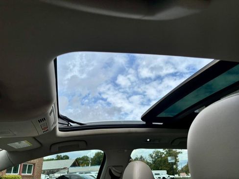 Used 2017 Volkswagen Golf Alltrack SEL image 28