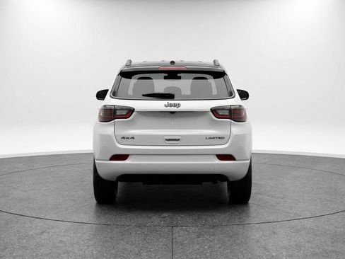 Used 2025 Jeep Compass Limited AWD/4WD image 7