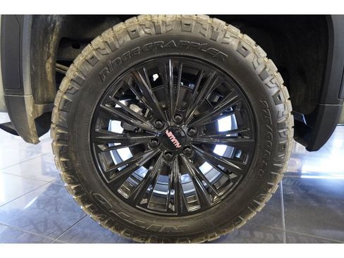 Used 2024 GMC Sierra 1500 Pro w/ Pro Value Package image 17